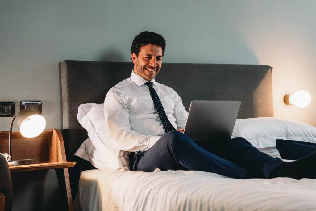 230621_Trabajar_desde_el_hotel_una_nueva_tendencia_web